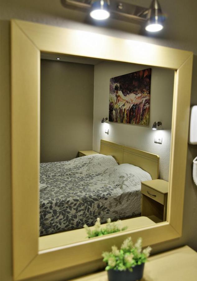 Apartament Vayia *