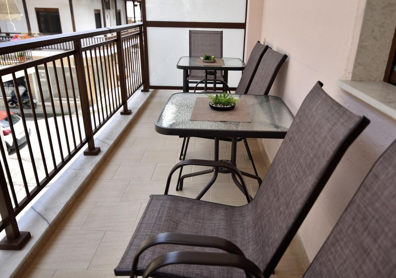 Vayia Apartament *
